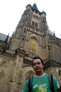 No imponente Castelo de Praga